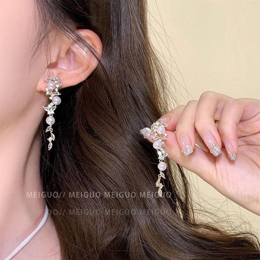 Leaf Rhinestone Faux Pearl Alloy Dangle Earring Product Image