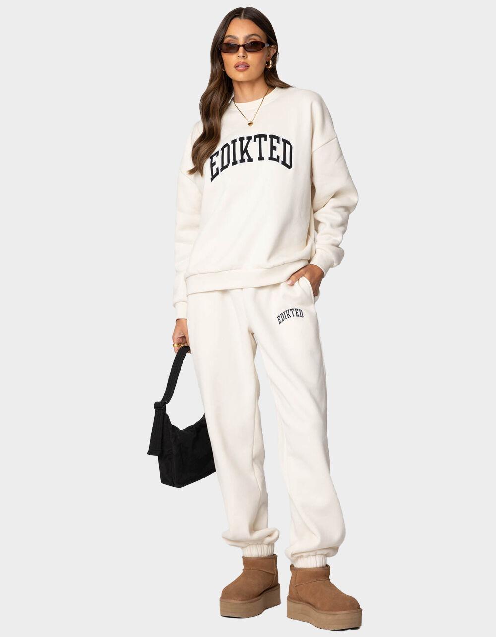 EDIKTED Edikted Babe Oversized Sweatpants Product Image