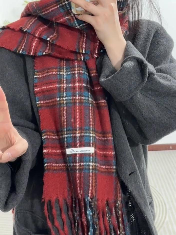 Plaid Tasseled Scarf product image