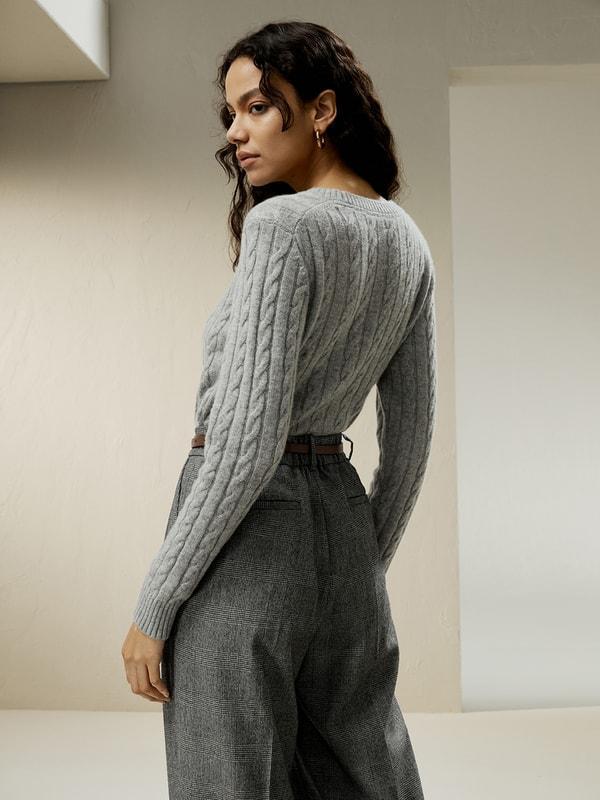 Classic Cable Knit Sweater with Ribbed Edges Product Image