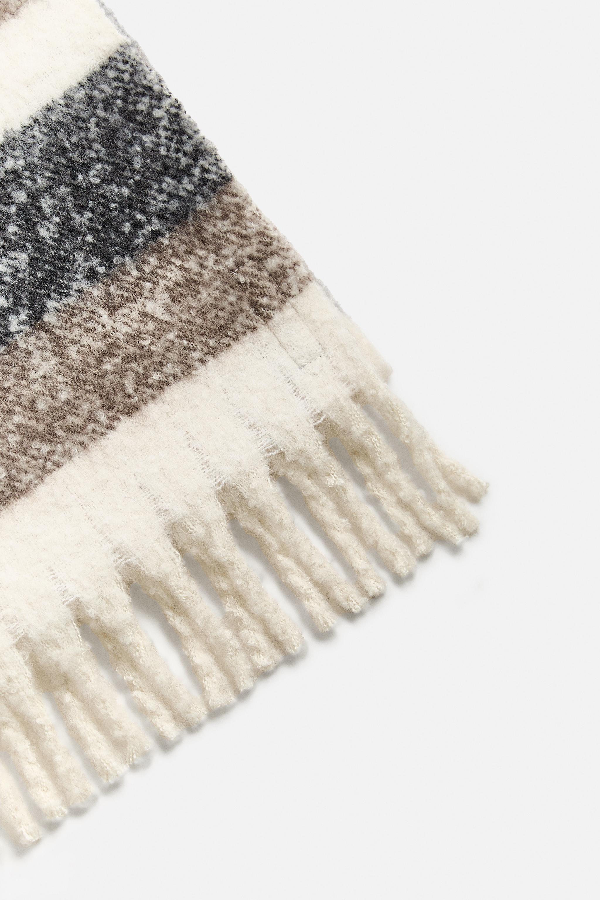 BRUSHED STRIPED SCARF Product Image