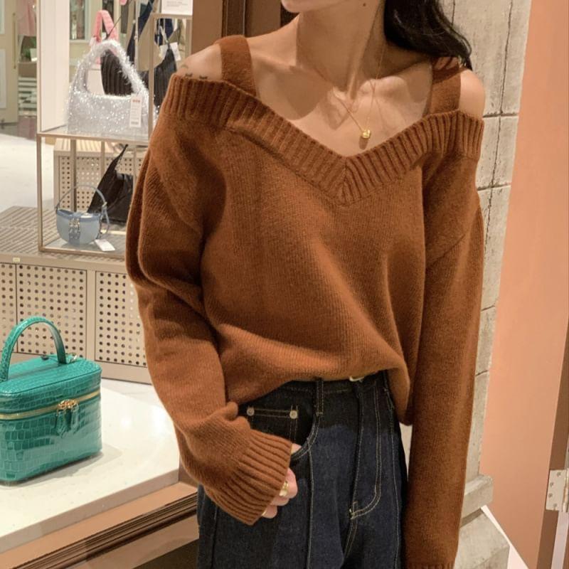 Cold-Shoulder Plain Sweater Product Image