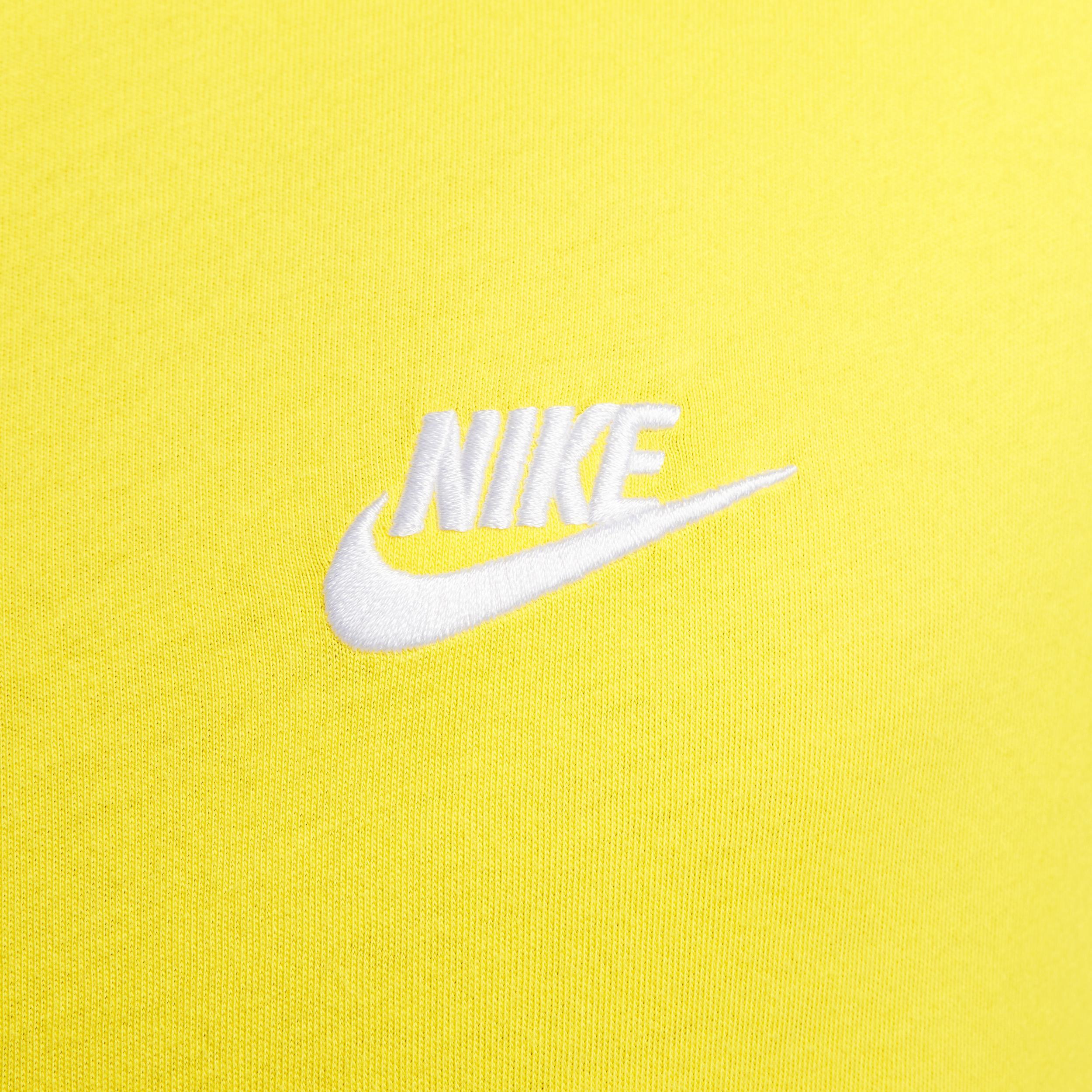 Men's Nike Sportswear Club T-Shirt Product Image