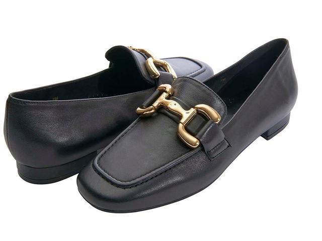 Vaneli Simply Nappa) Women's Flat Shoes Product Image