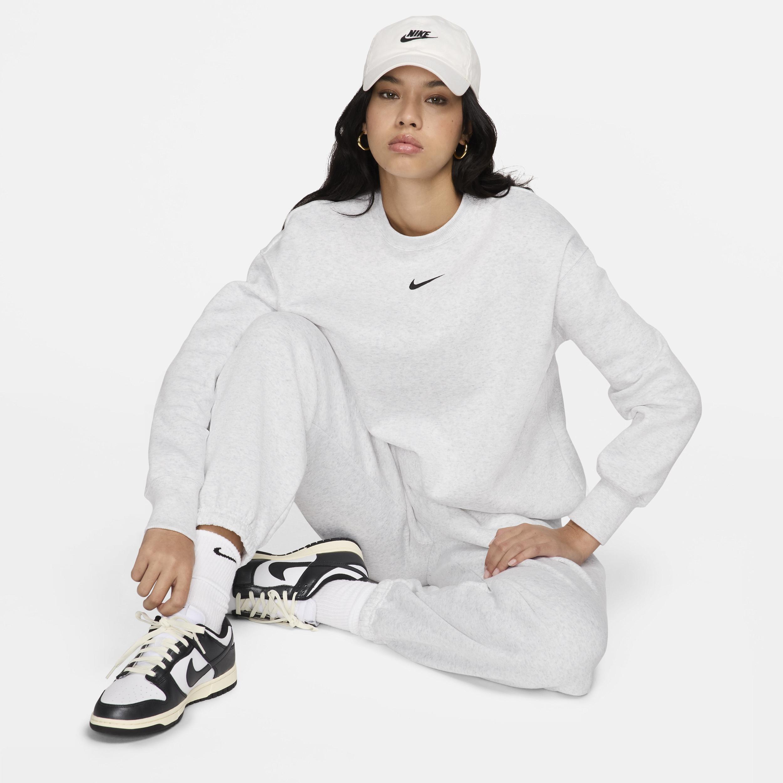 Women's Nike Sportswear Phoenix Fleece Oversized Crew-Neck Sweatshirt Product Image