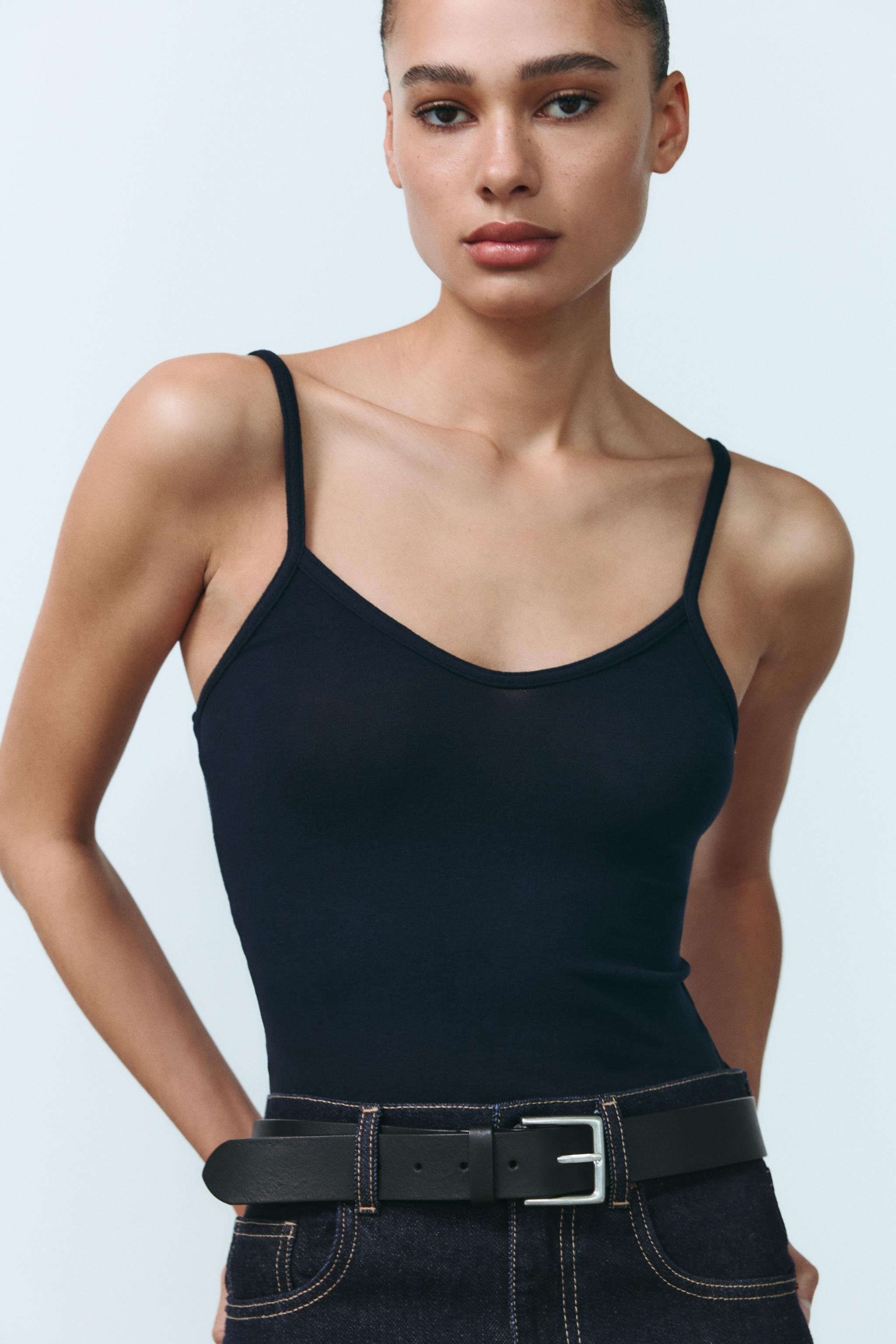 TANK TOP Product Image