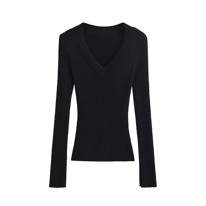 Long-Sleeve V-Neck Ribbed Knit Top Product Image