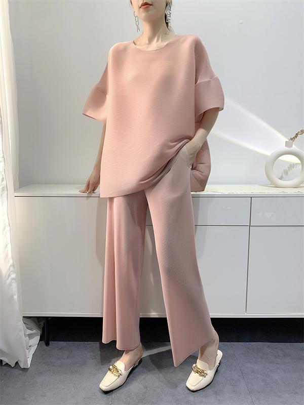 Elastics Pleated Solid Color Round-Neck T-Shirt + Wide Leg Pants Two Pieces Set Product Image