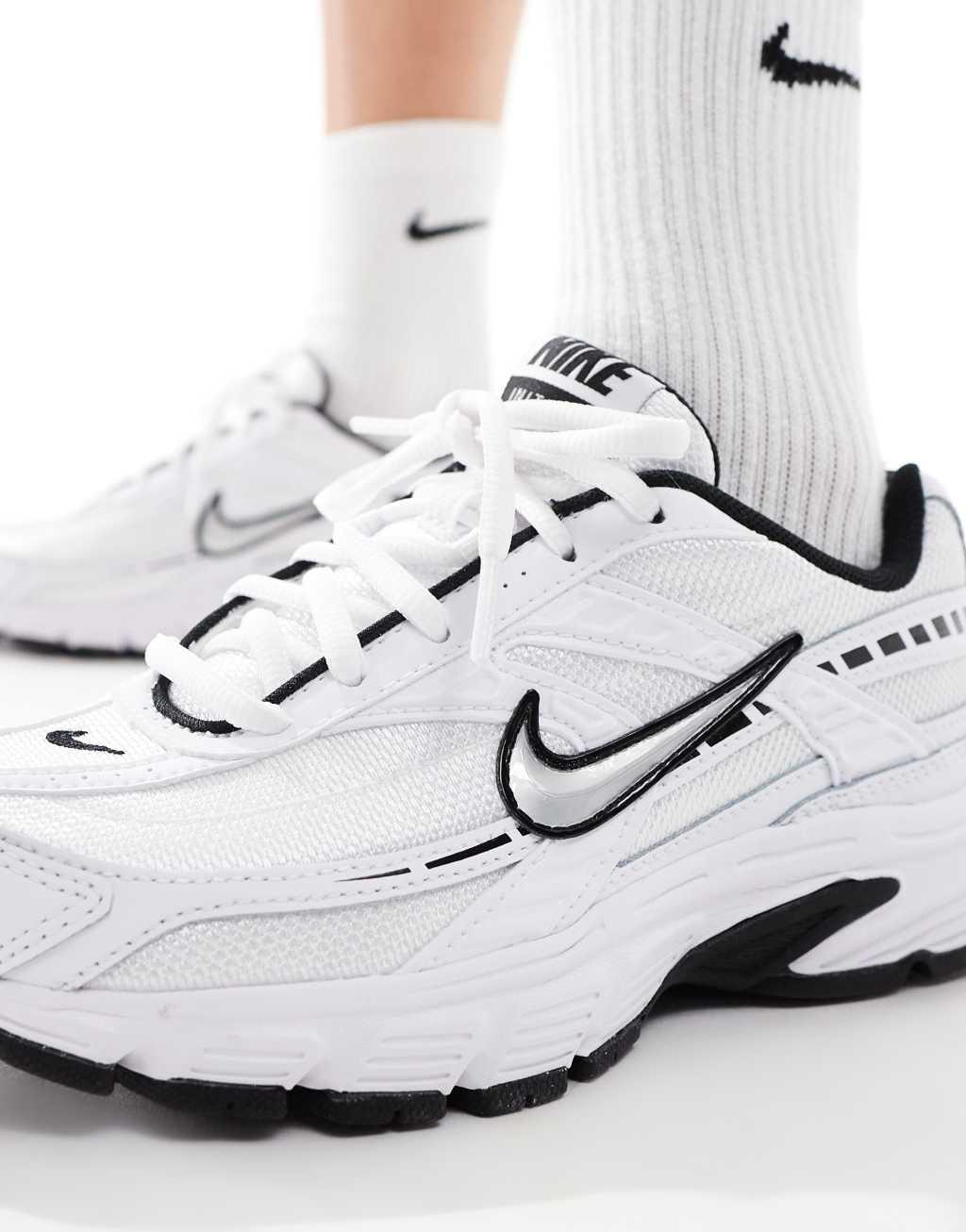 Nike Women's Initiator Shoes Product Image