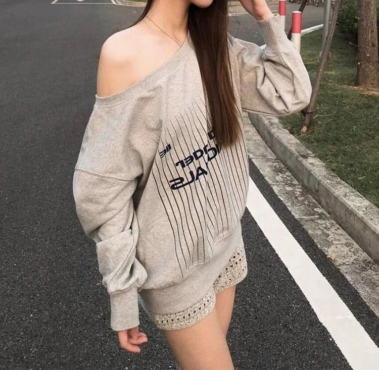 Long Sleeve Cold-Shoulder Lettering Print Loose-Fit Pullover Product Image