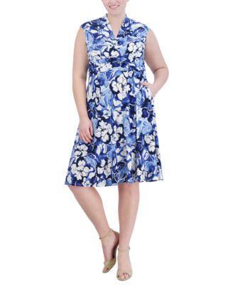 Plus Size Floral-Print Ruched-Waist Dress Product Image