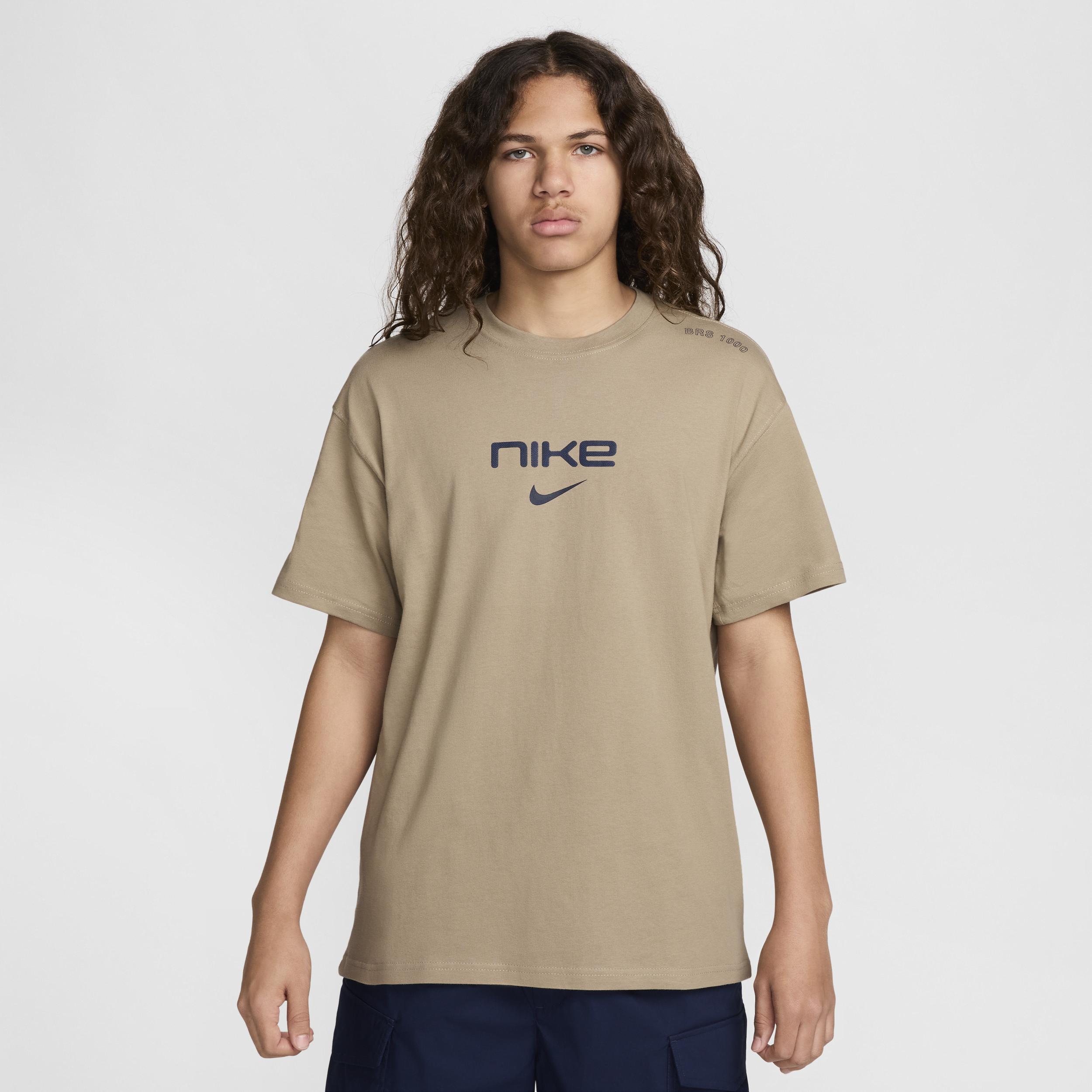 Nike Sportswear Men's Max90 T-Shirt Product Image