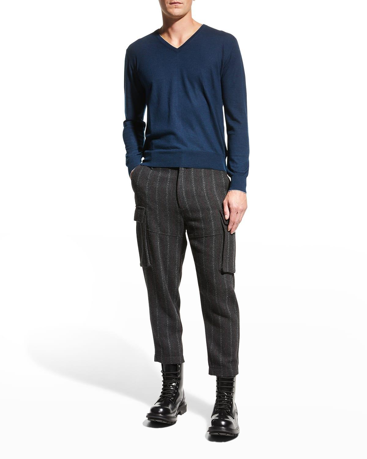 Mens Extra Lightweight Wool-Cashmere V-Neck Sweater Product Image