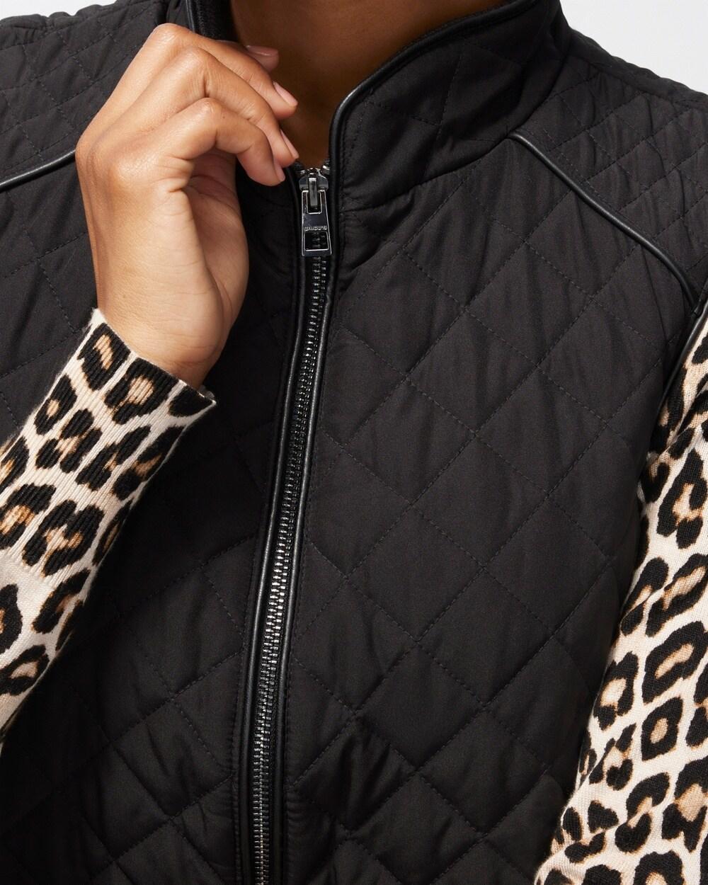 Rib Trim Quilted Vest Product Image