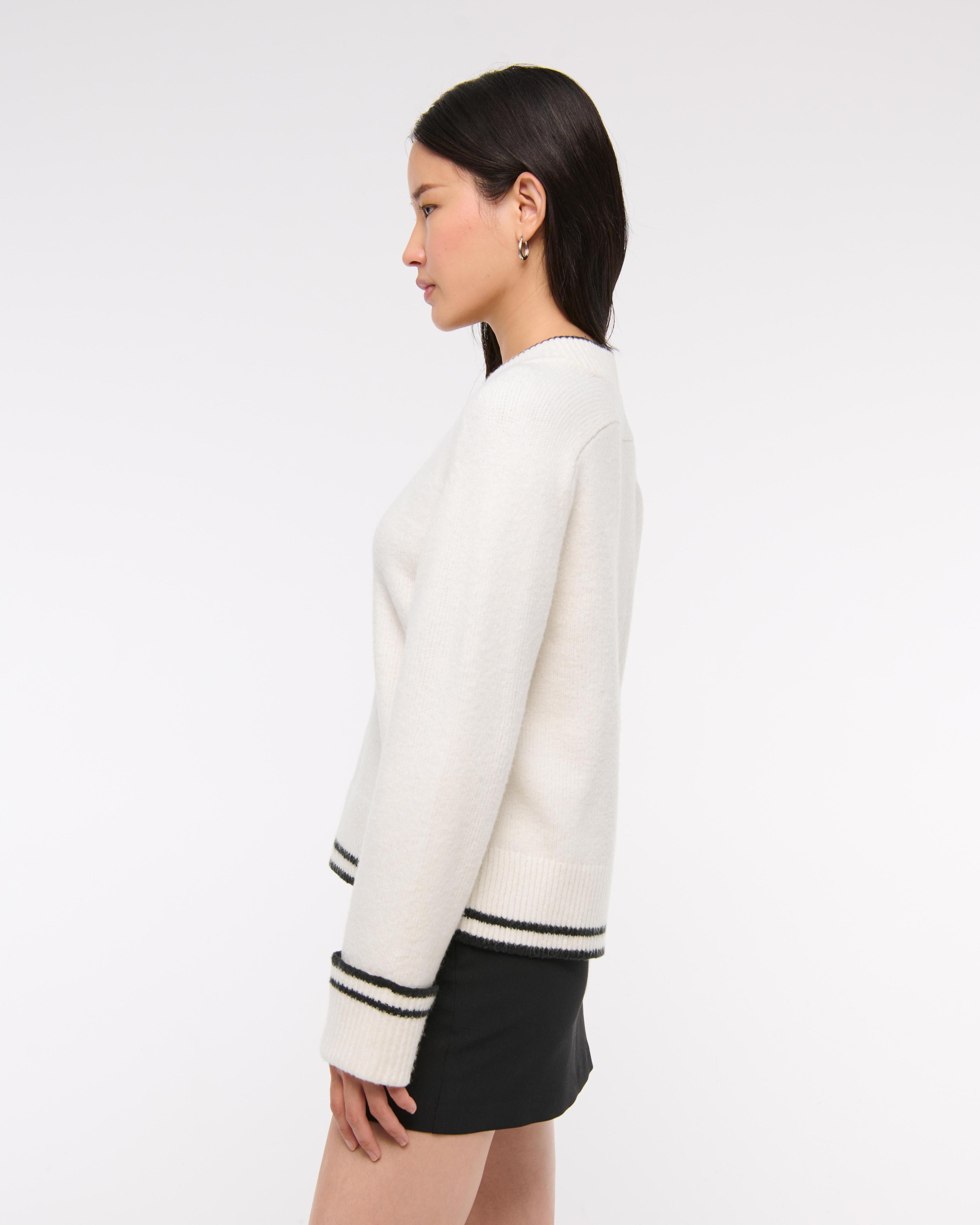 Easy V-Neck Cable Sweater Product Image