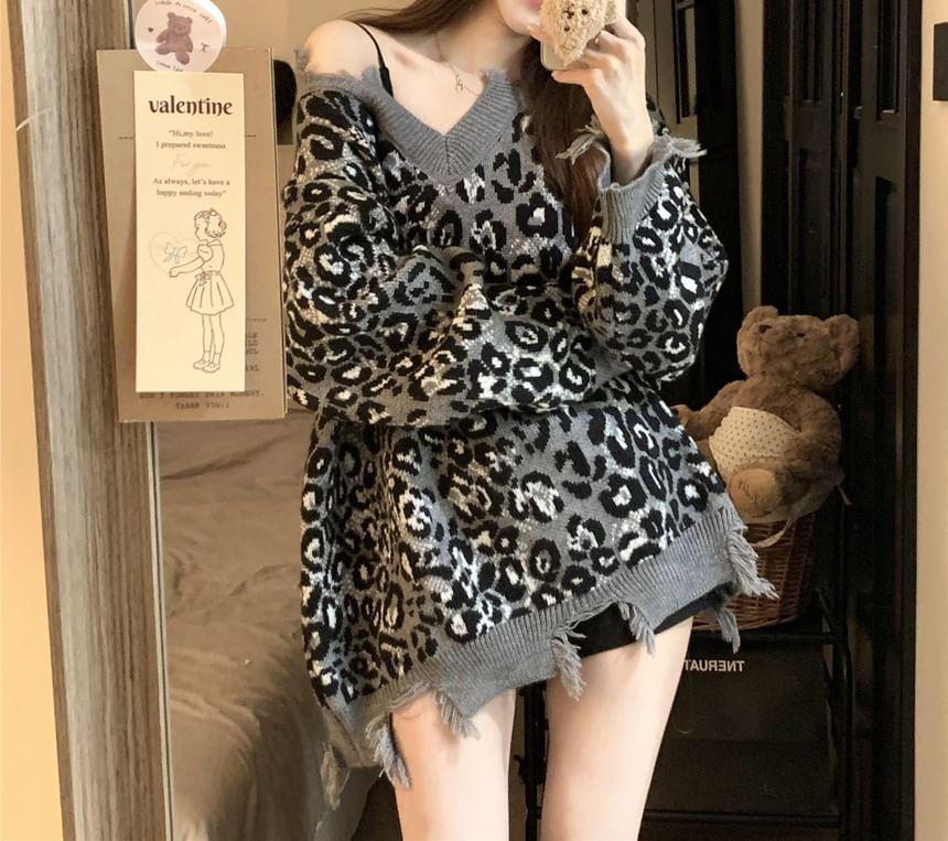 V-Neck Leopard Print Sweater Product Image