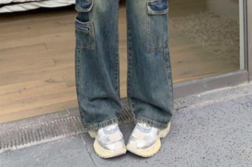 Mid Waist Washed Wide Leg Cargo Jeans Product Image