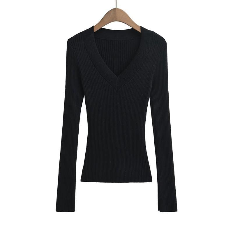 Long-Sleeve V-Neck Plain Knit Top Product Image