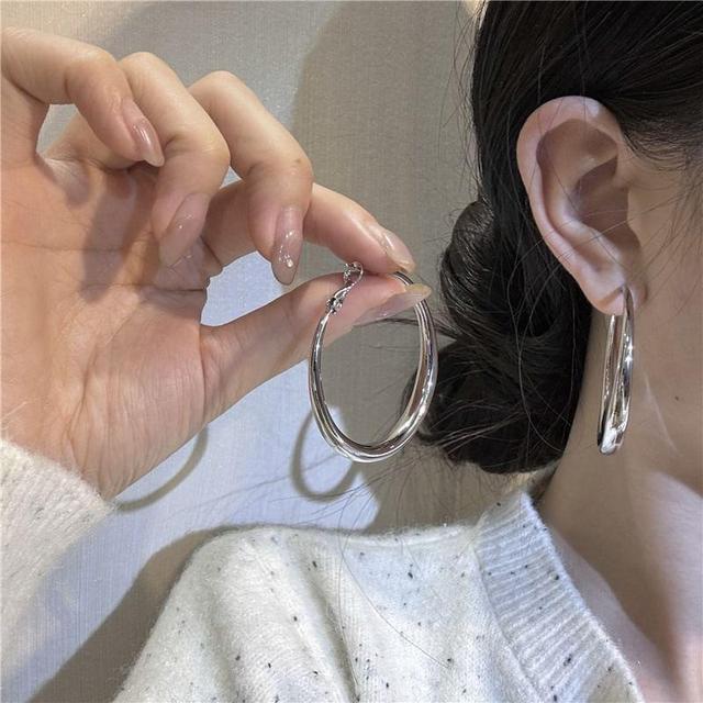 Glossy Hoop Earring Product Image