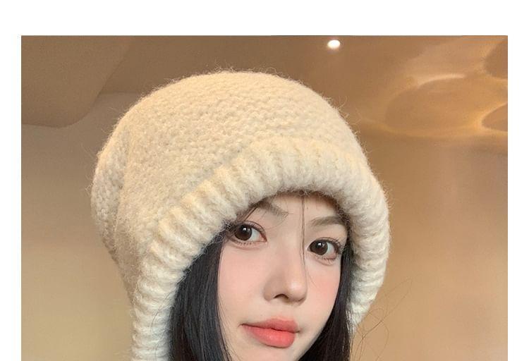 Plain Knit Hat Product Image