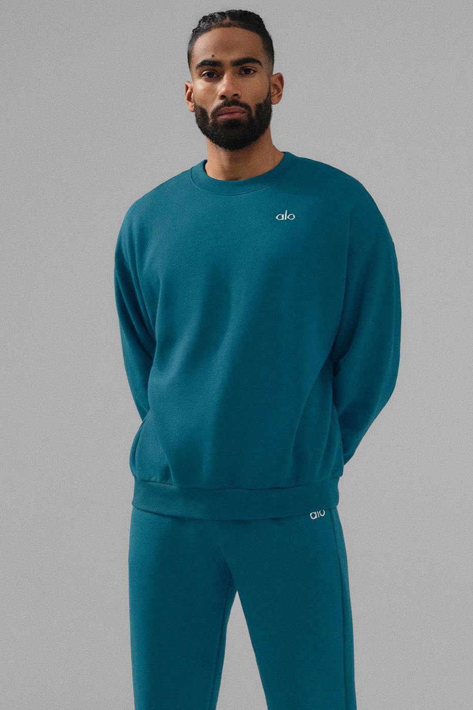 Accolade Crew Neck Pullover - Oceanic Teal Male Product Image