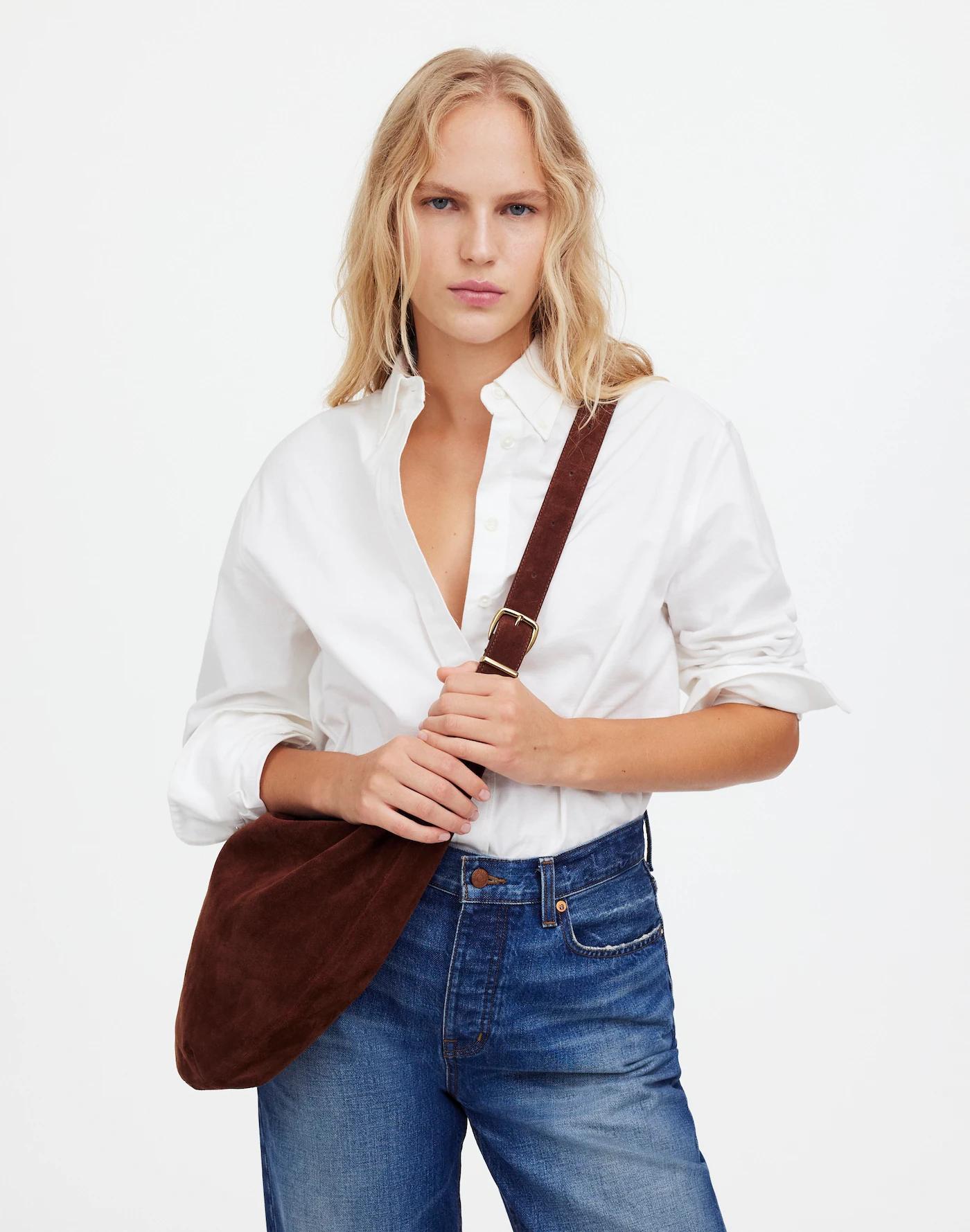 The Essential Curve Shoulder Bag Product Image