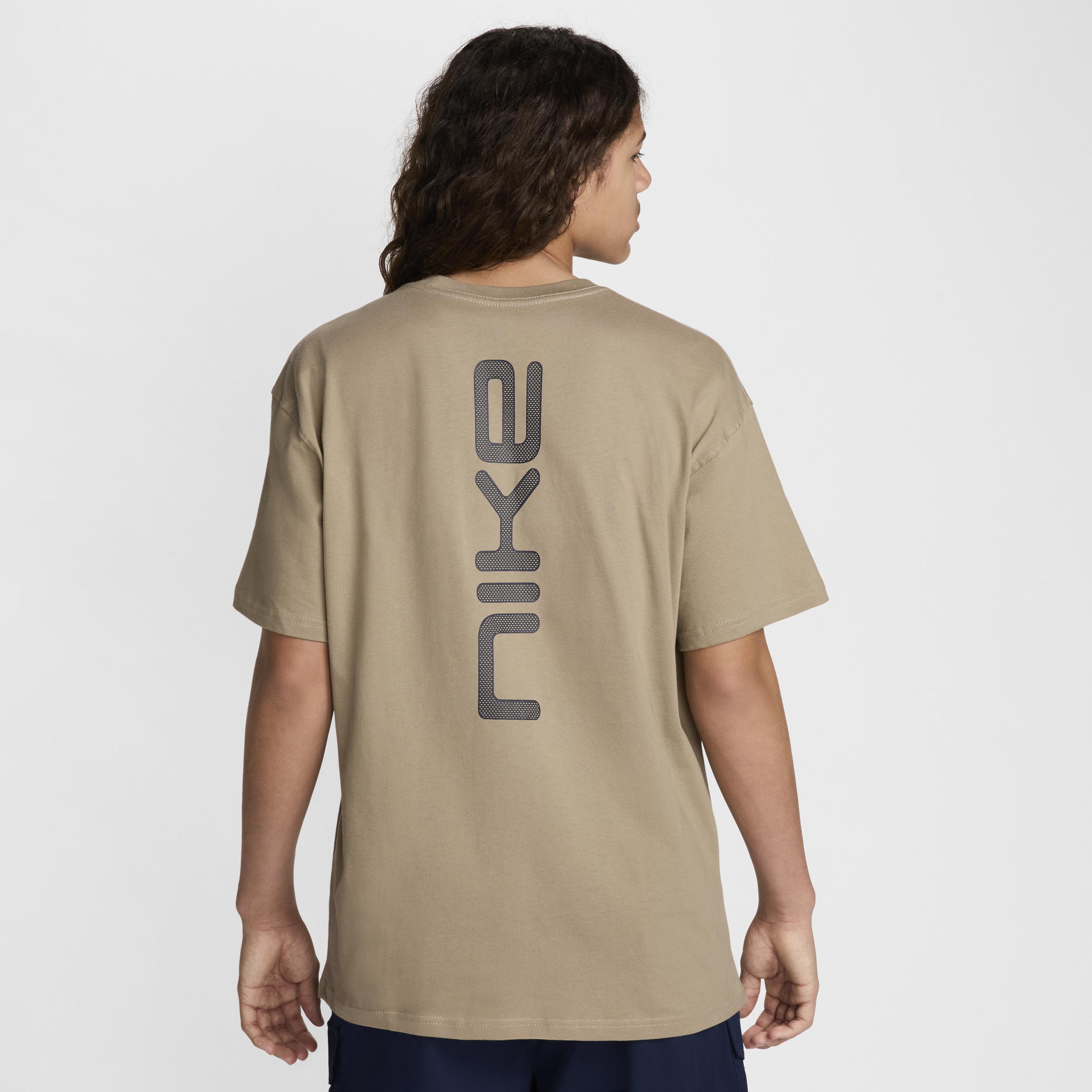 Nike Sportswear Men's Max90 T-Shirt Product Image