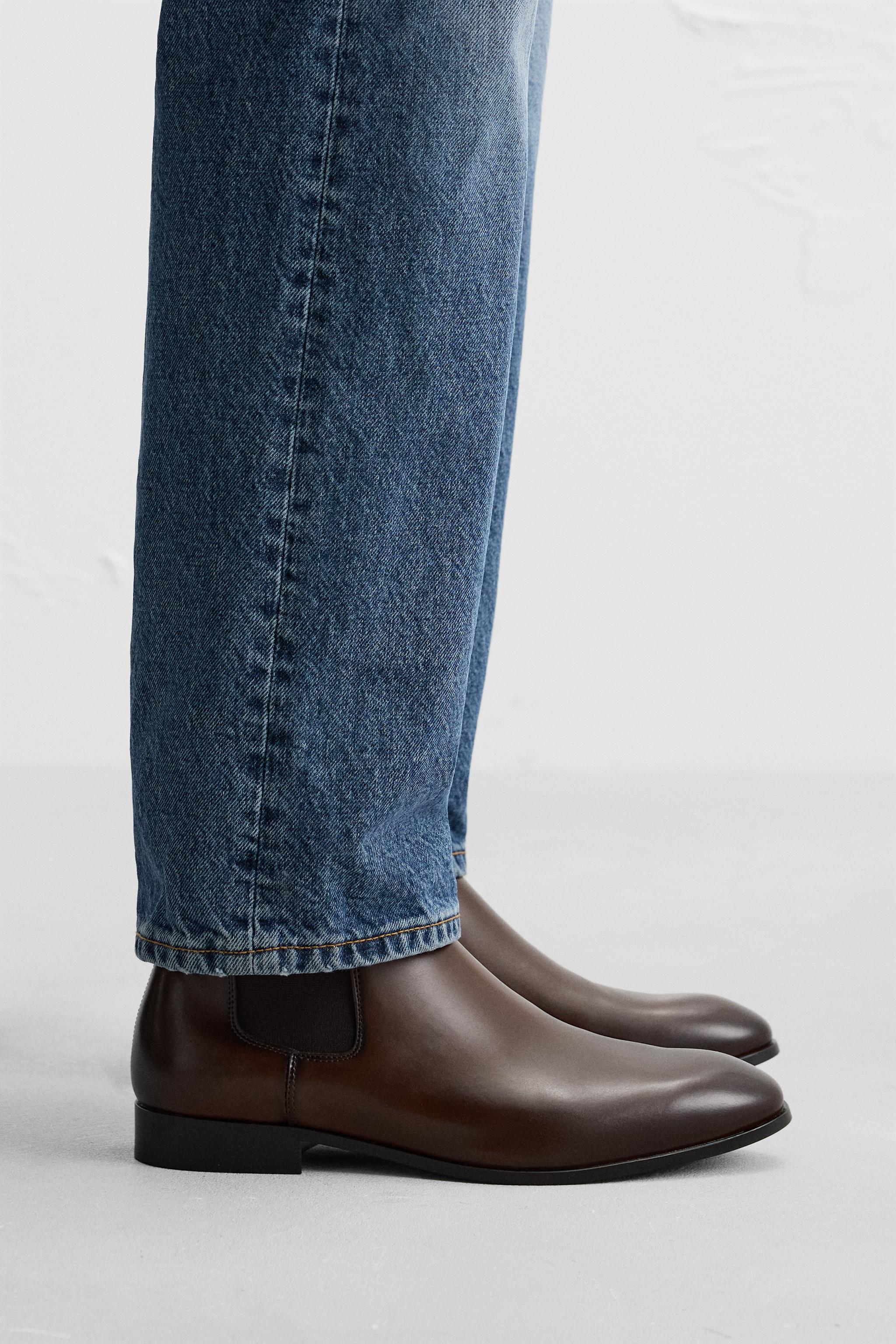 CHELSEA BOOTS Product Image