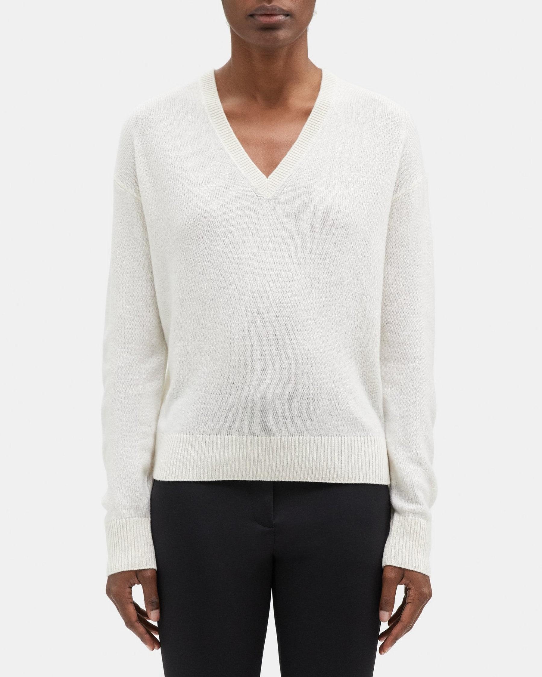 V-Neck Sweater in Cashmere Product Image