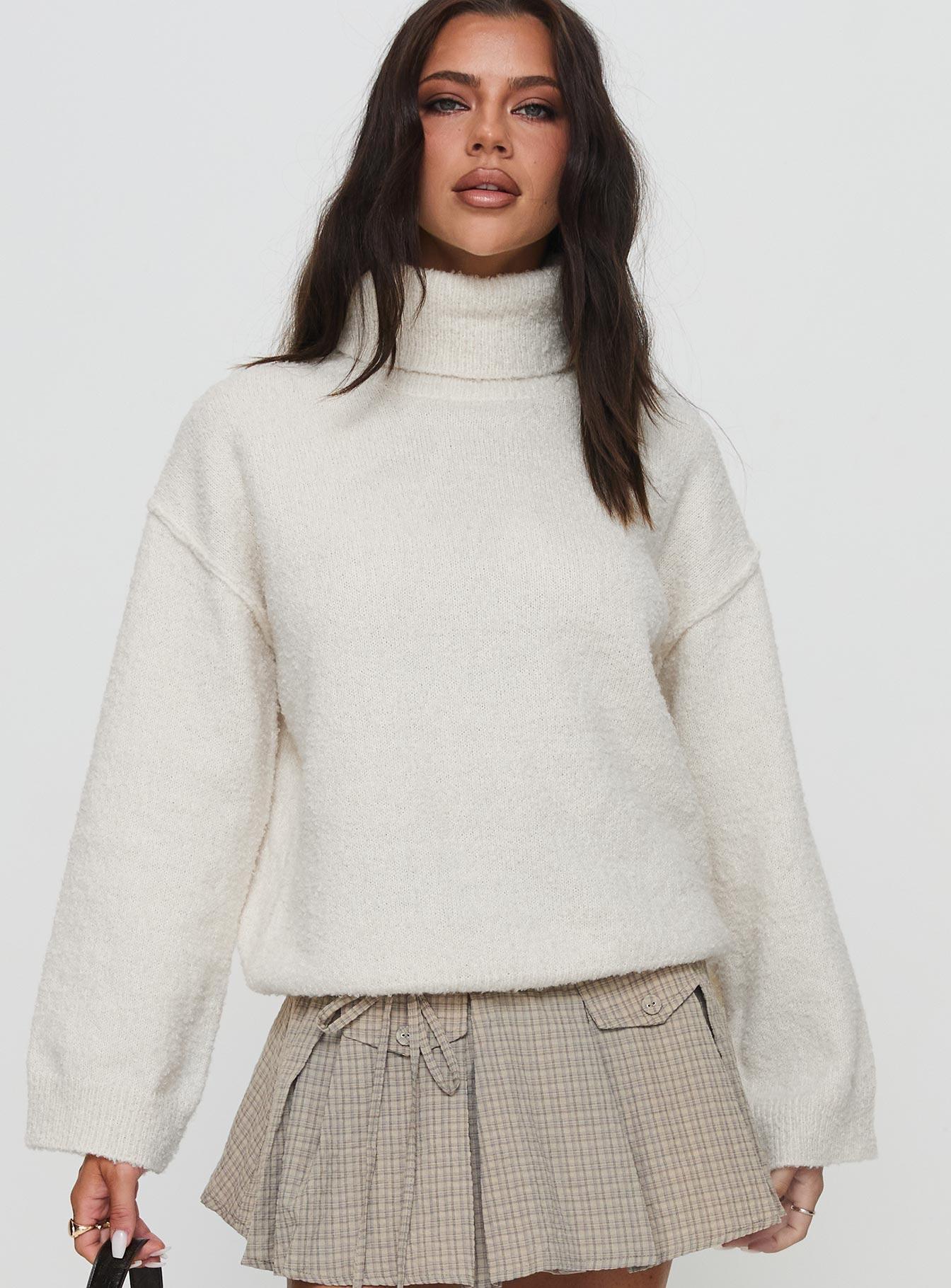 Finnien Boucle Turtleneck Sweater Cream Product Image