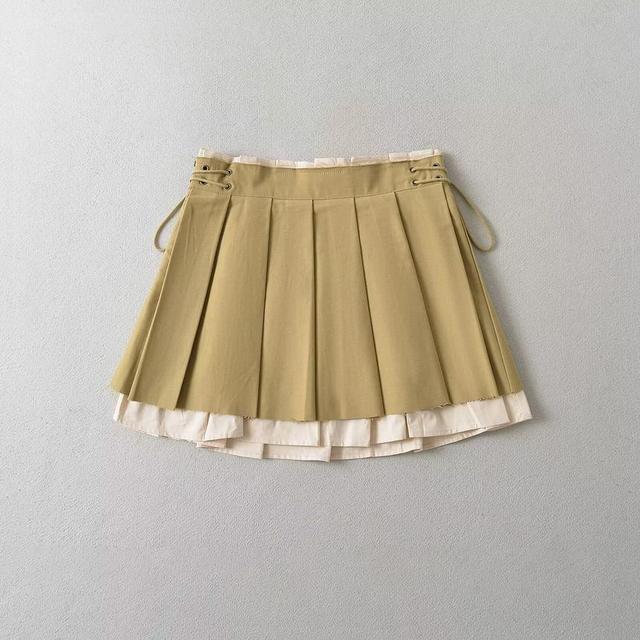 Low Rise Two Tone Mini Pleated Skirt Product Image