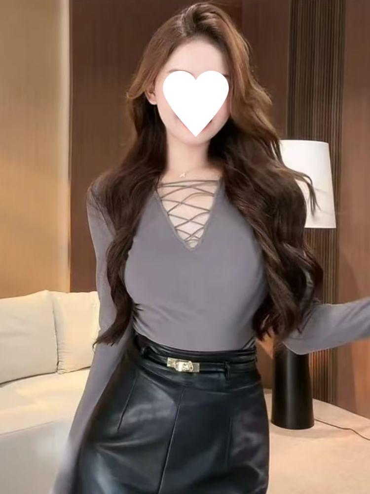 Long Sleeve V-Neck Plain Criss Cross Top Product Image