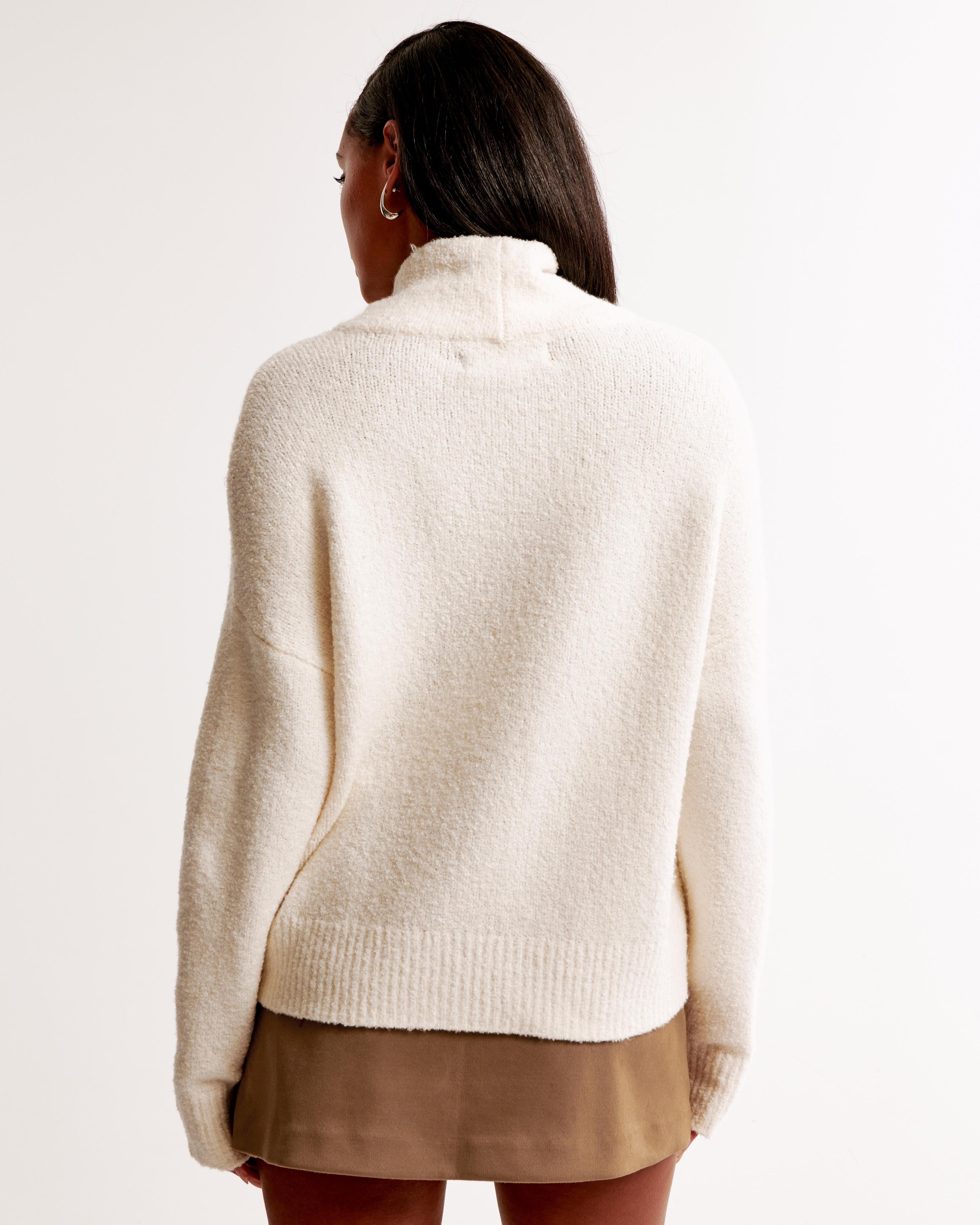 Vol. 28 Relaxed Boucle Turtleneck Sweater Product Image