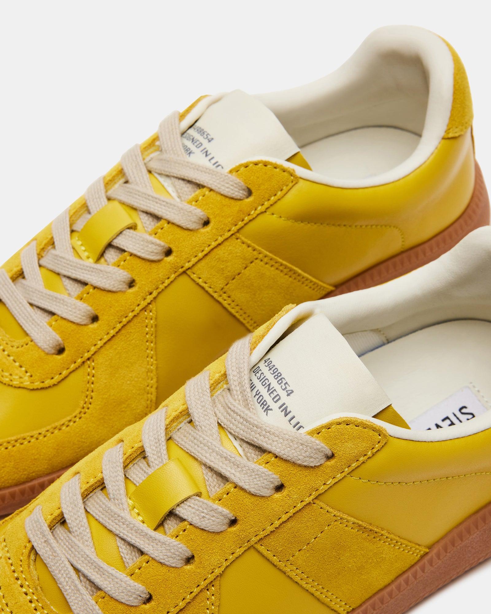 DIXIN YELLOW LEATHER Female Product Image