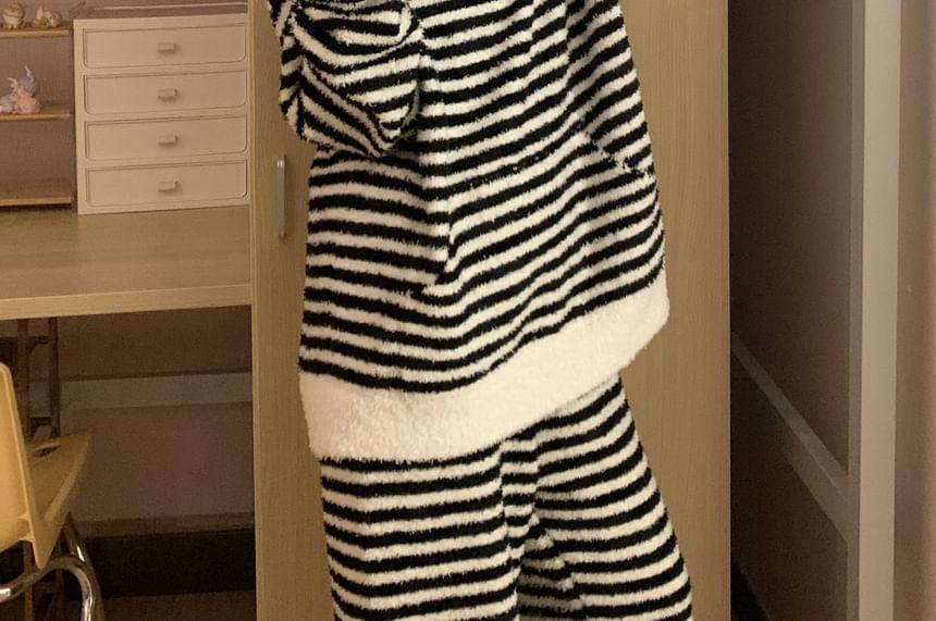 Striped Fleece Pajama Set Product Image