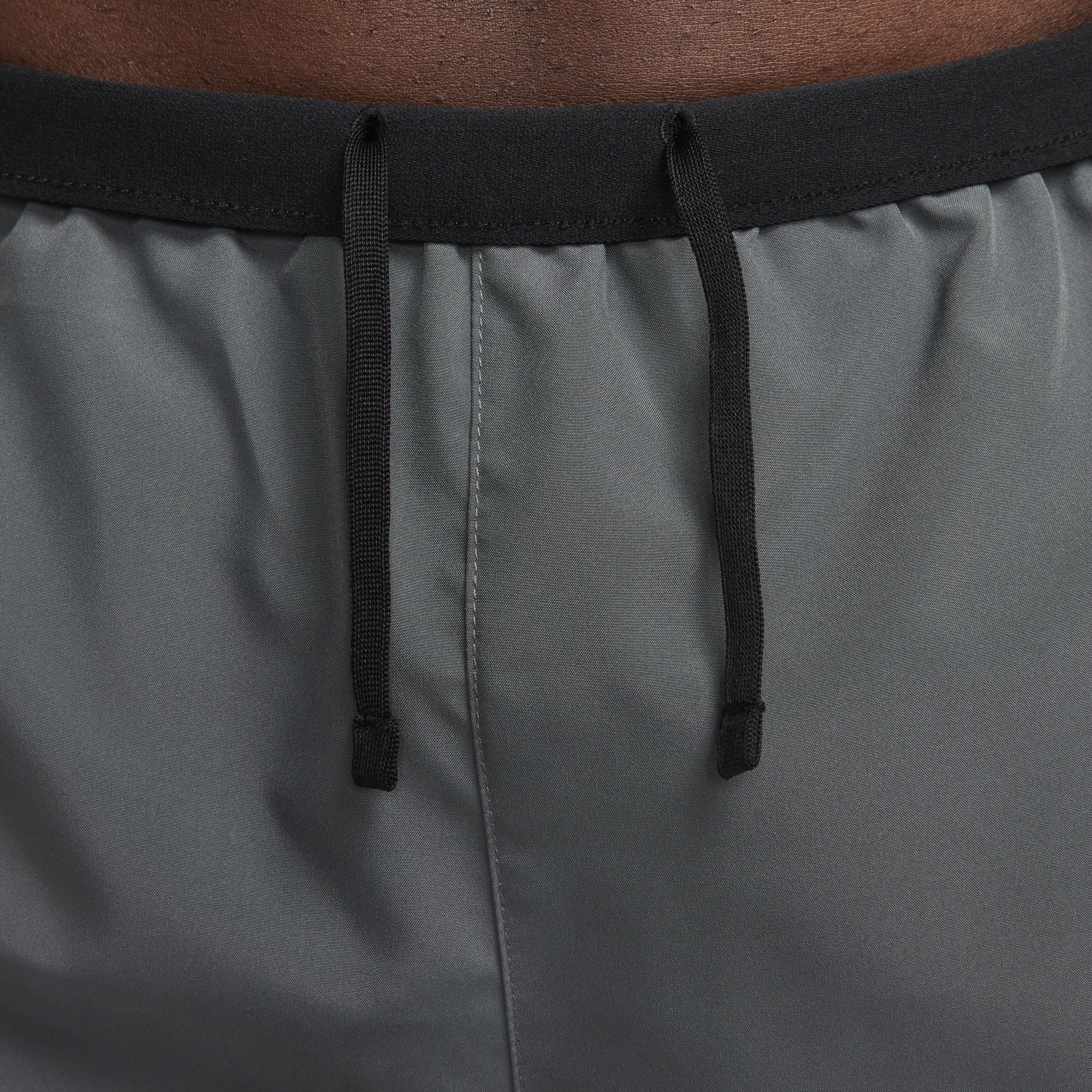 Nike Men's Challenger Flash Dri-FIT 5" Brief-Lined Running Shorts Product Image