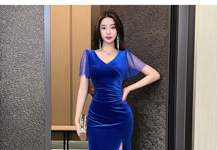 Short-Sleeve V-Neck Velvet Maxi Mermaid Dress Product Image