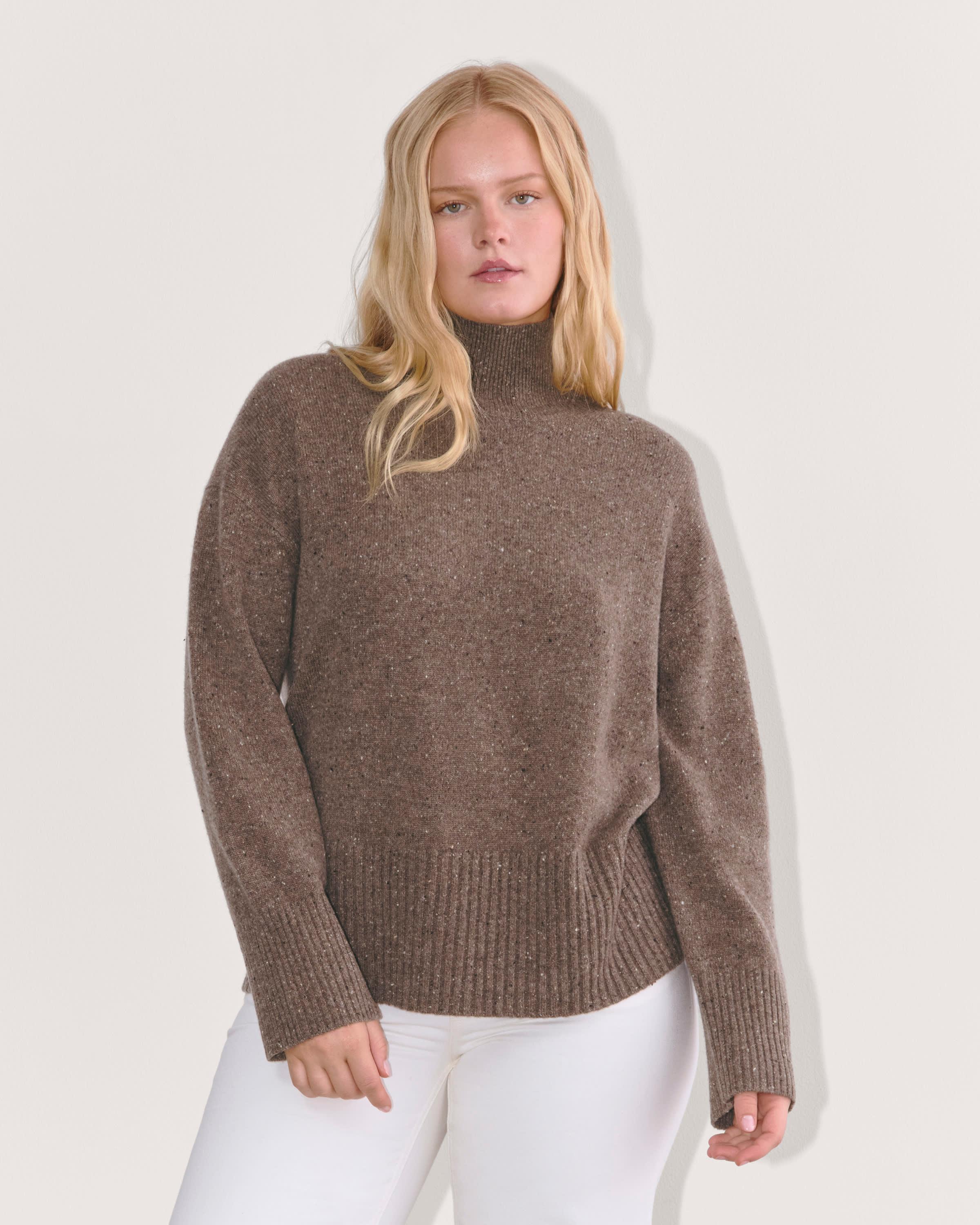 The Boxy Turtleneck in Cashmere Product Image