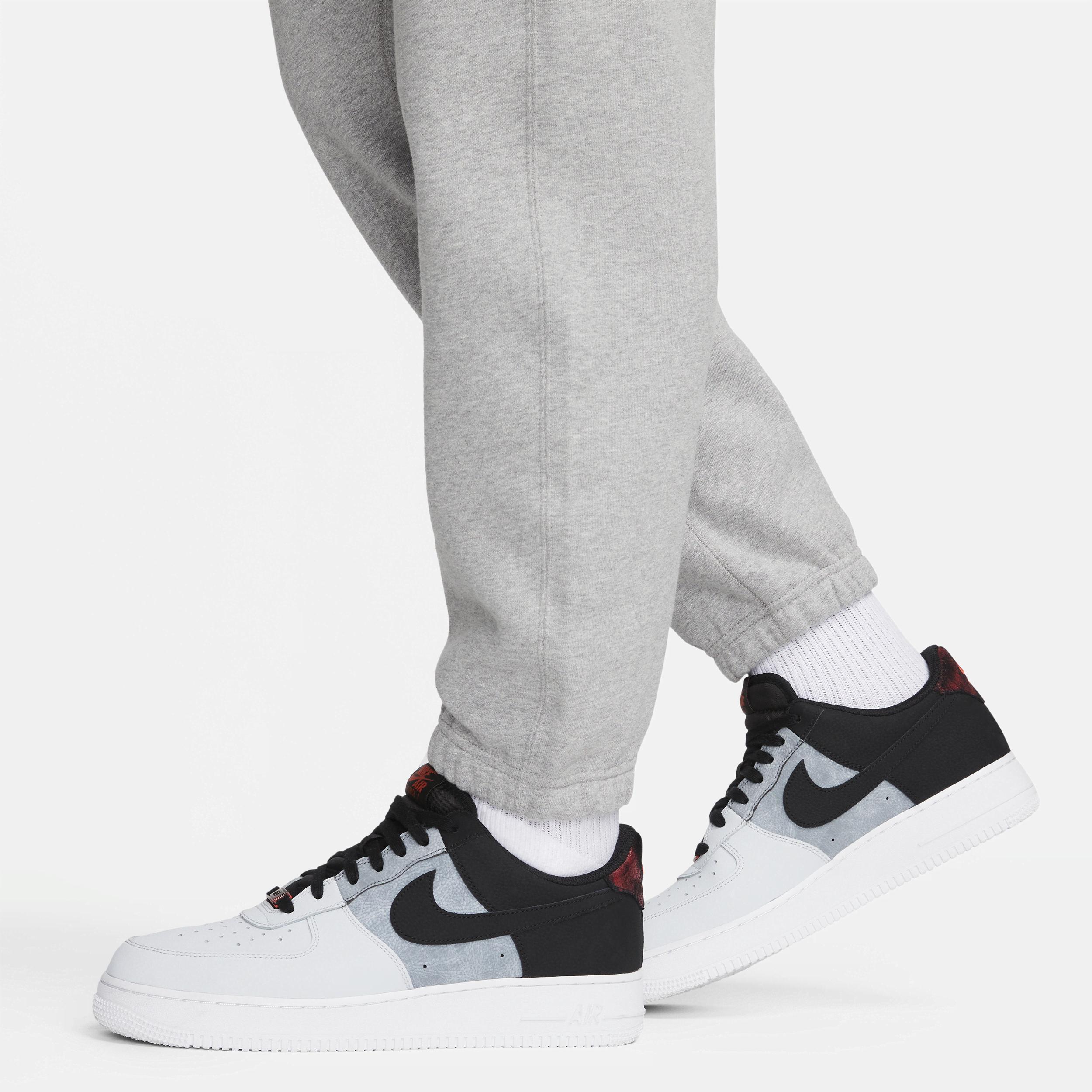 Nike Solo Swoosh Fleece Sweatpants Product Image