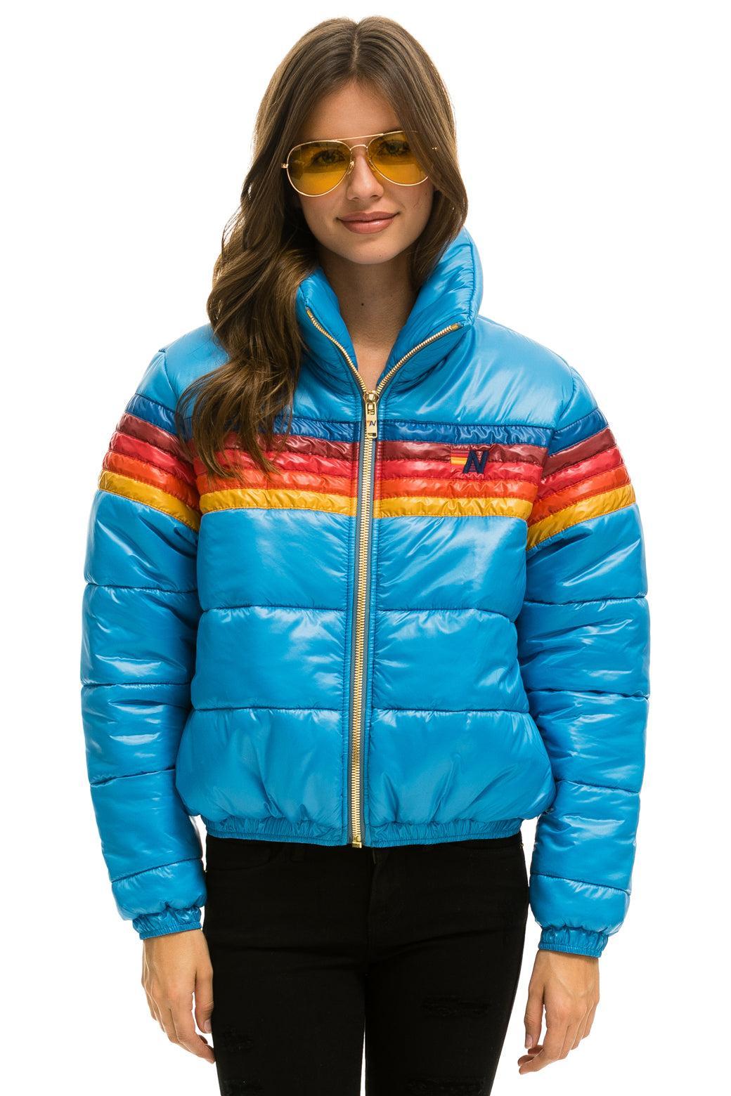 5 STRIPE LUXE APRES PUFFER JACKET - GLOSSY OCEAN Female Product Image