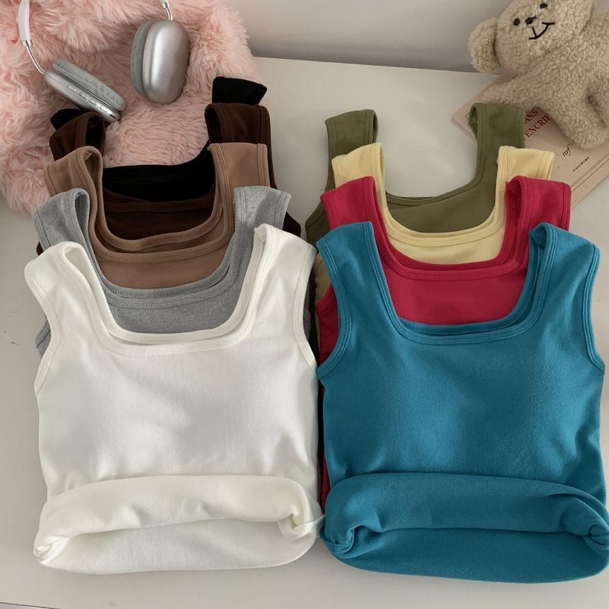 Scoop Neck Plain Padded Crop Tank Top Product Image