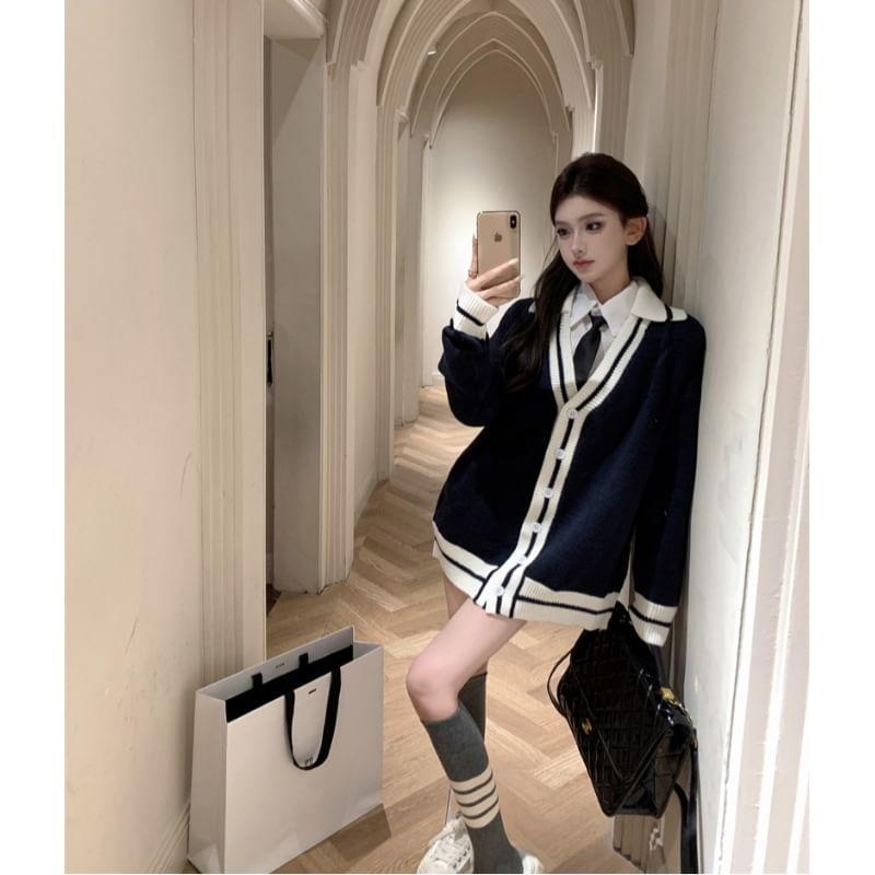 V-Neck Striped Cardigan / Long-Sleeve Plain Shirt Product Image