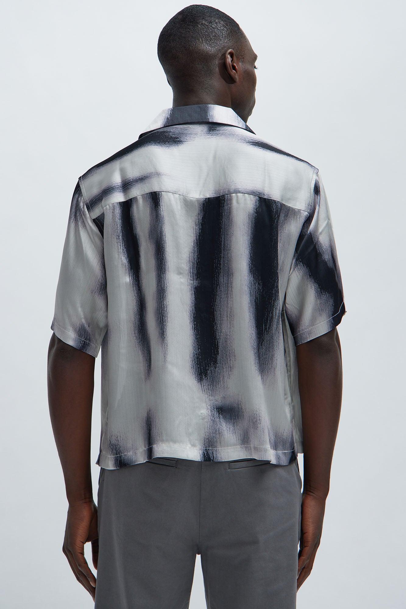 Grunge Painted Boxy Shirt - Cream/combo Product Image