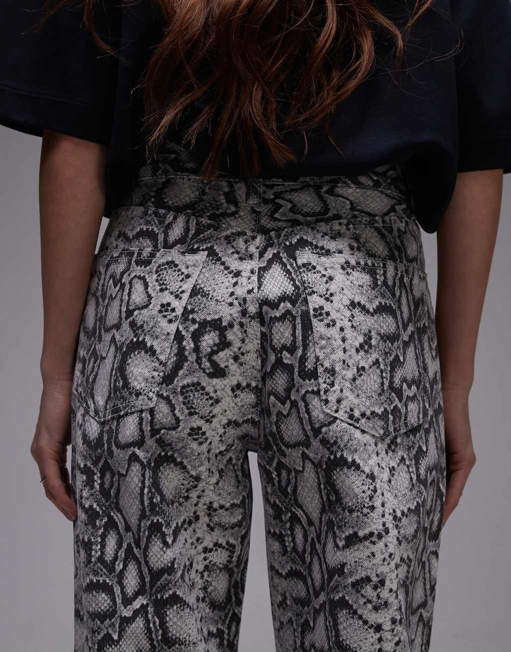 Topshop Kort straight leg high waist jeans in snake print Product Image