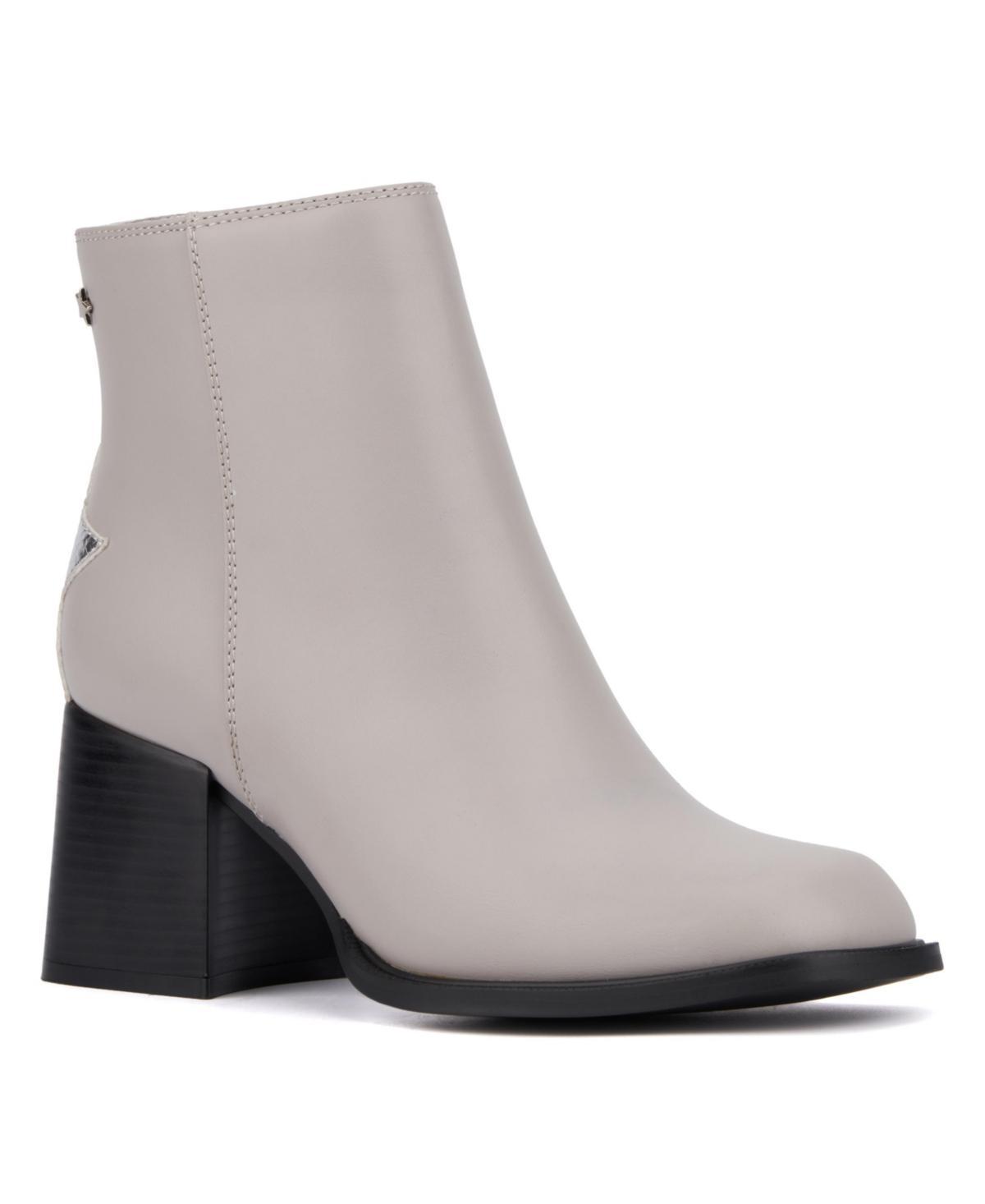 Olivia Miller Star Womens Ankle Boots Product Image