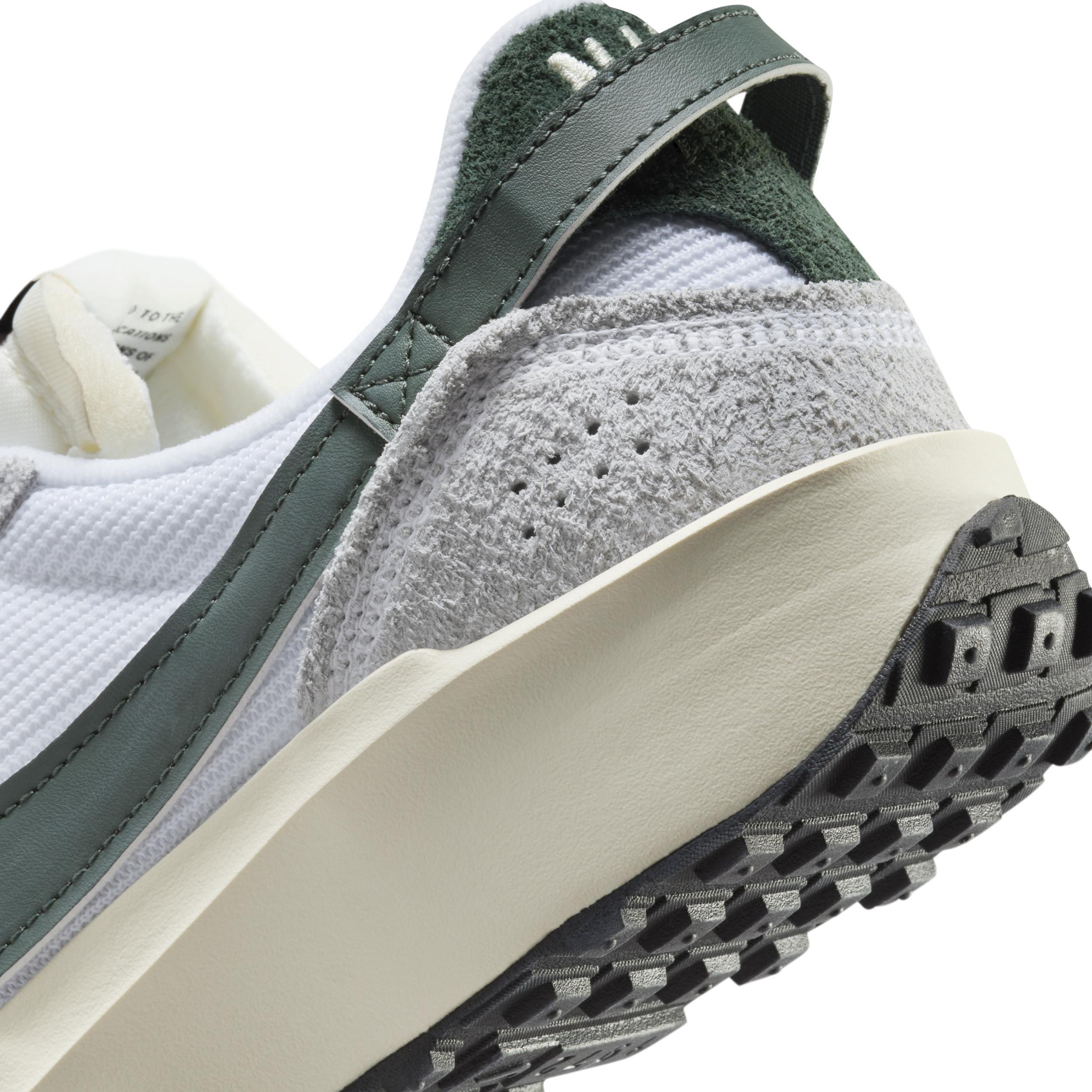 Nike Waffle Debut Womens Shoes Product Image