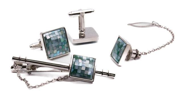 Tortoise Pattern Men's Accessory Box Cuff Links, Tie Clip, Tie Pin 4 Piece Set Product Image