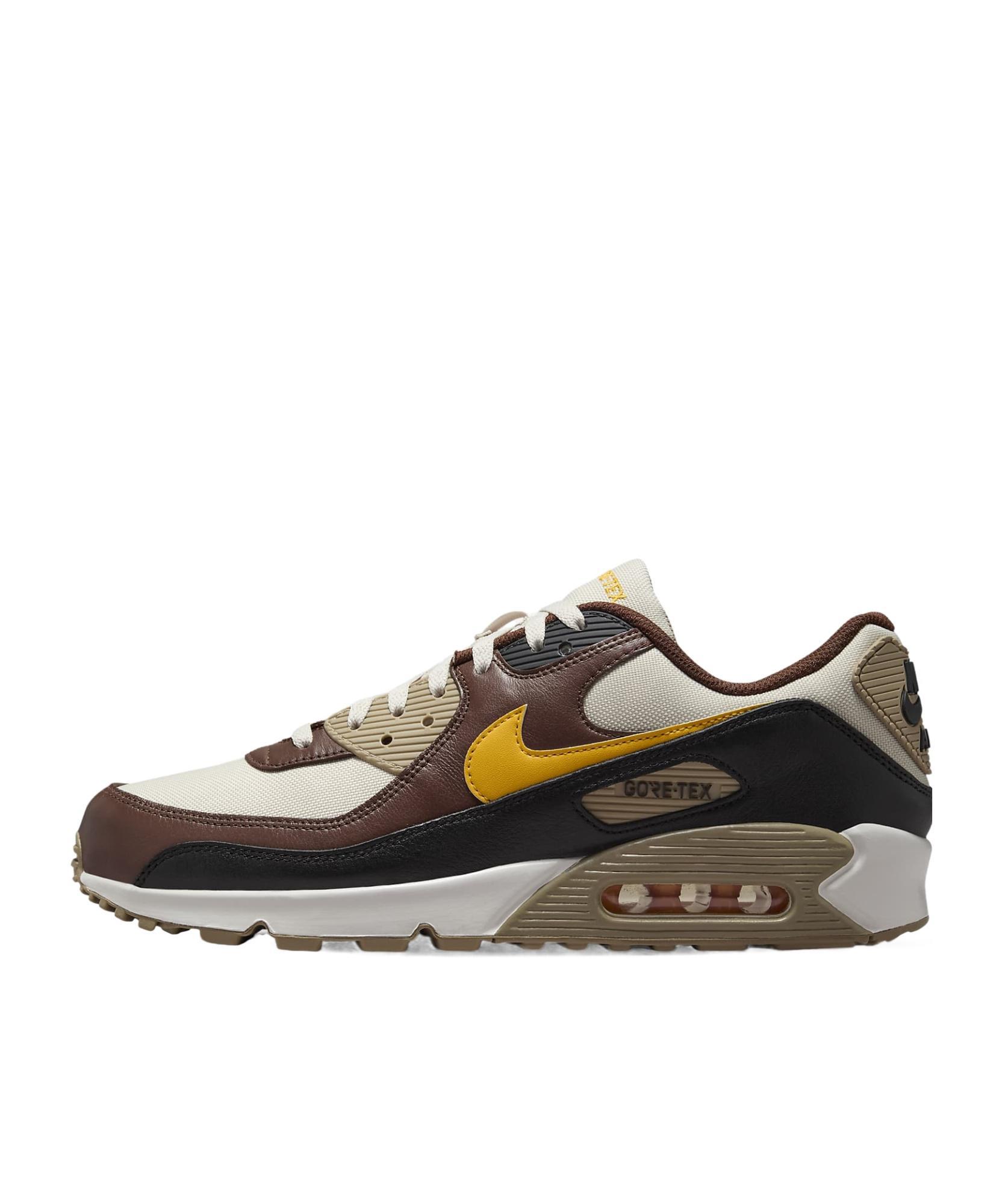 Nike Men's Air Max 90 GORE-TEX Winterized Shoes Product Image