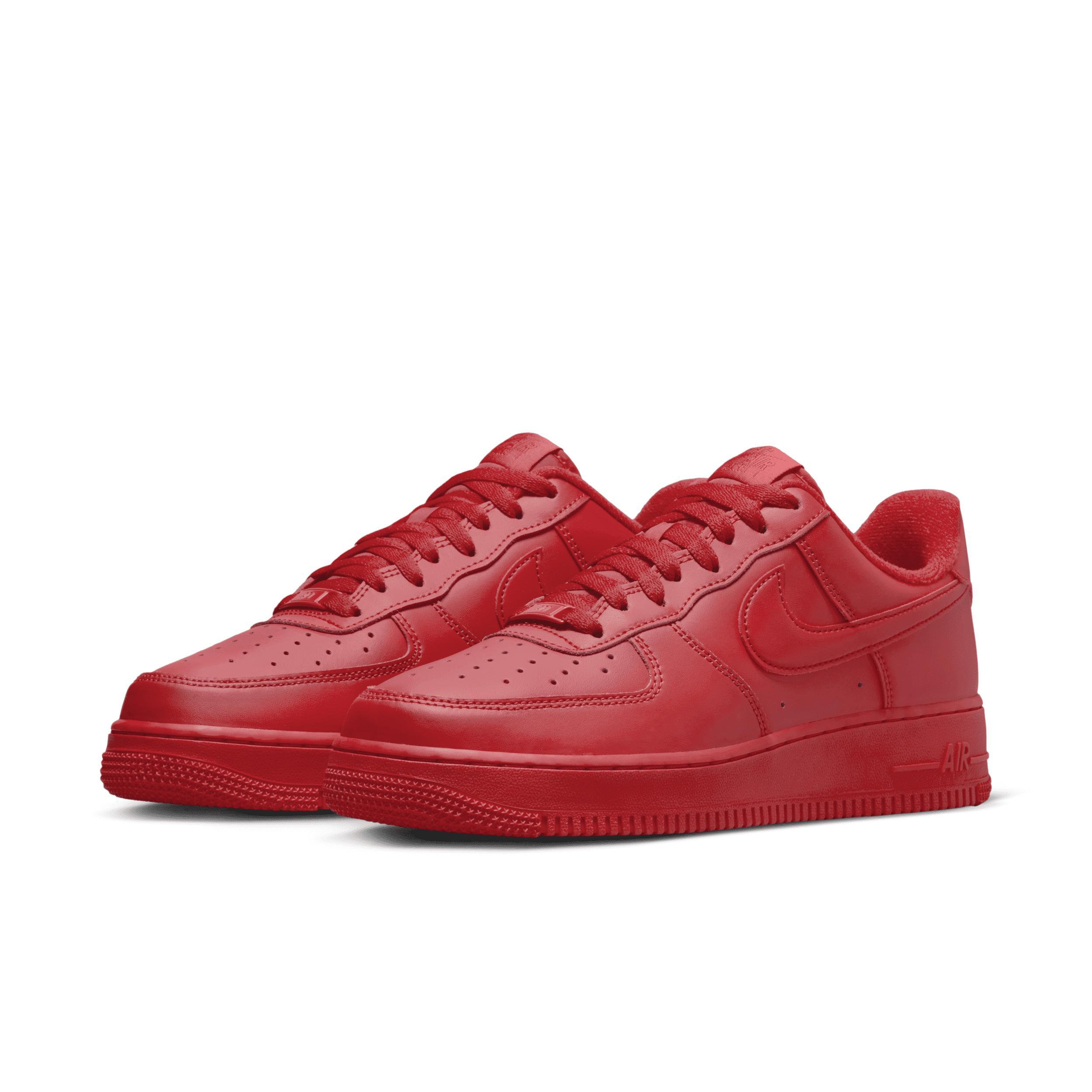 Nike Men's Air Force 1 '07 LV8 1 Shoes Product Image