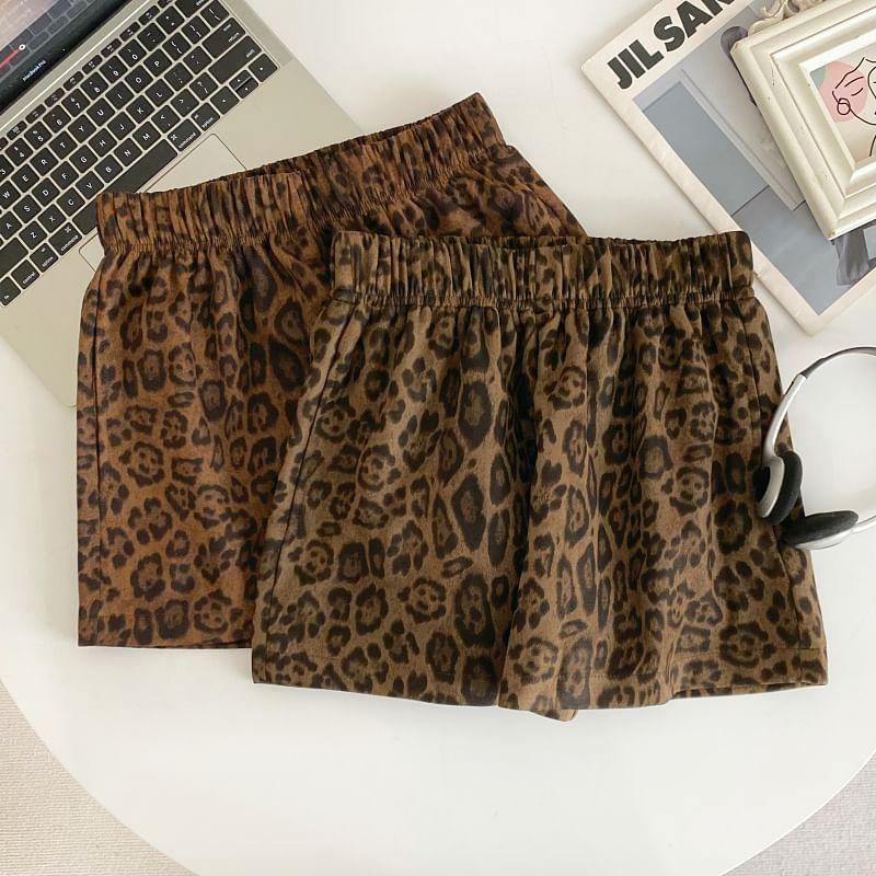 Elastic Waist Leopard Print Faux Suede Wide Leg Shorts product image